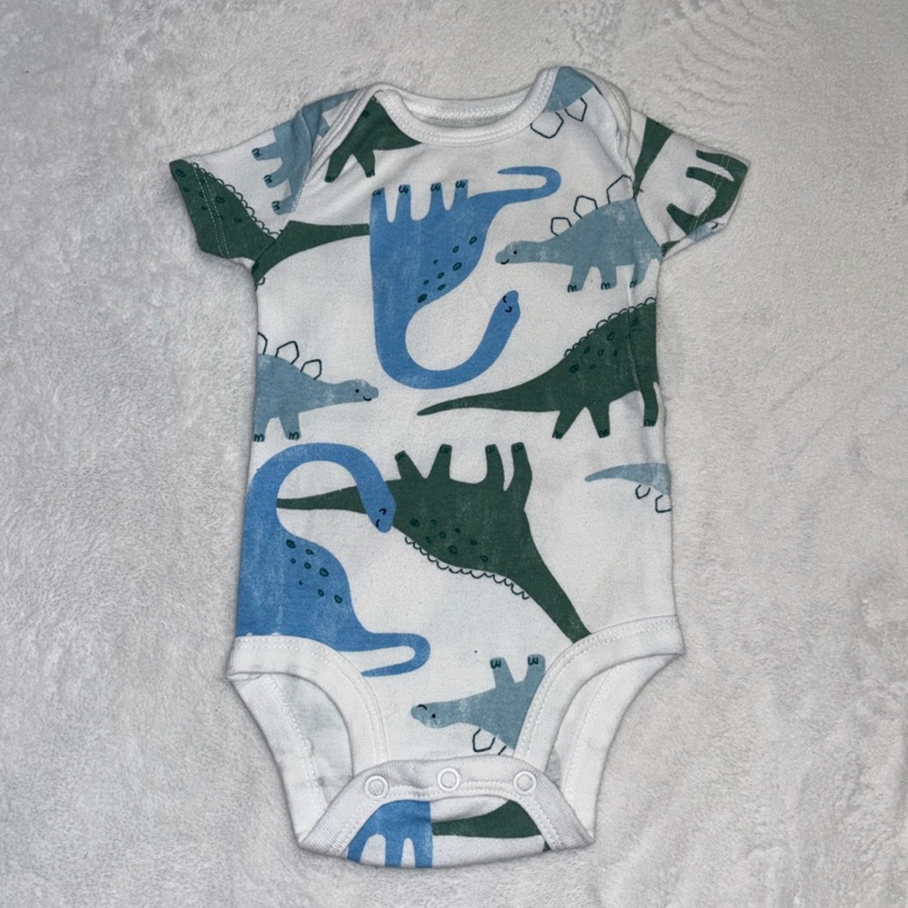 (3 for $10) carters dinosaur bodysuit onesie 🦕 🦖